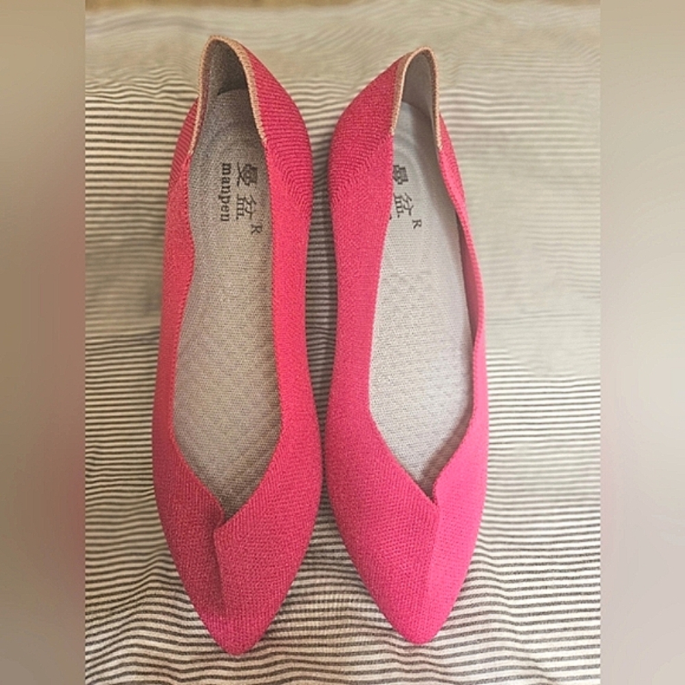 NWOT- Bright Pink Knit Flats